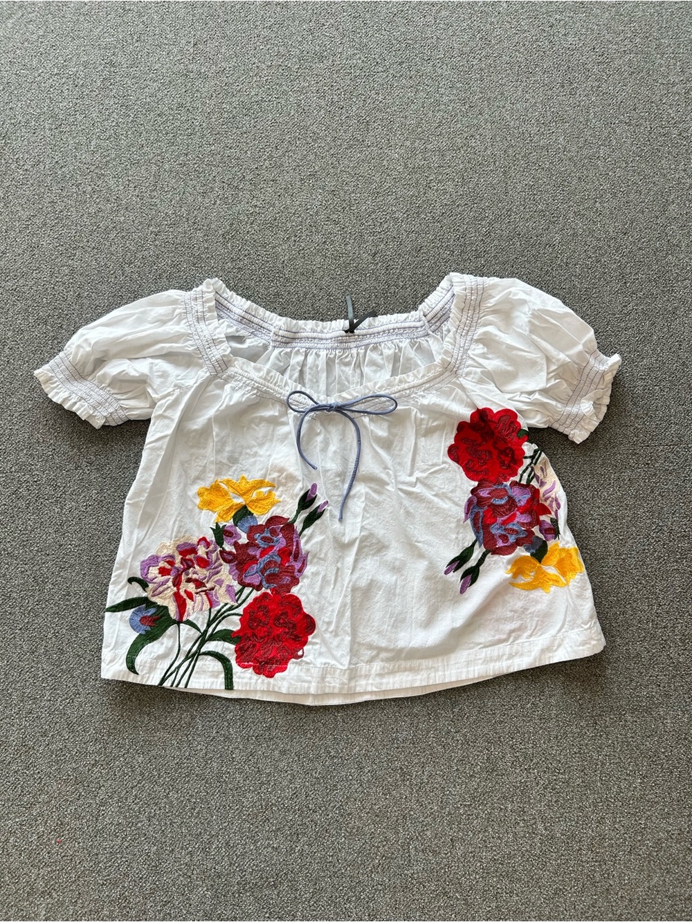 Anthropologie White Floral Embroidered Short Sleeve Top L